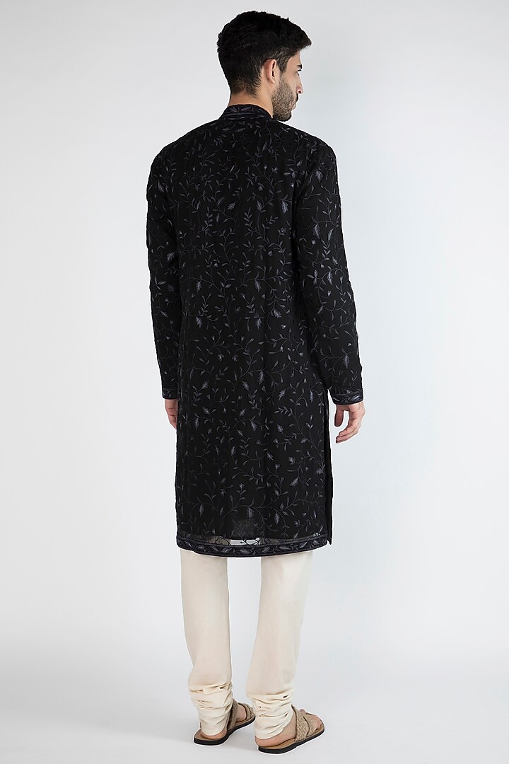Black Embroidered Georgette Kurta by Gagan Oberoi at Pernia's Pop Up Shop