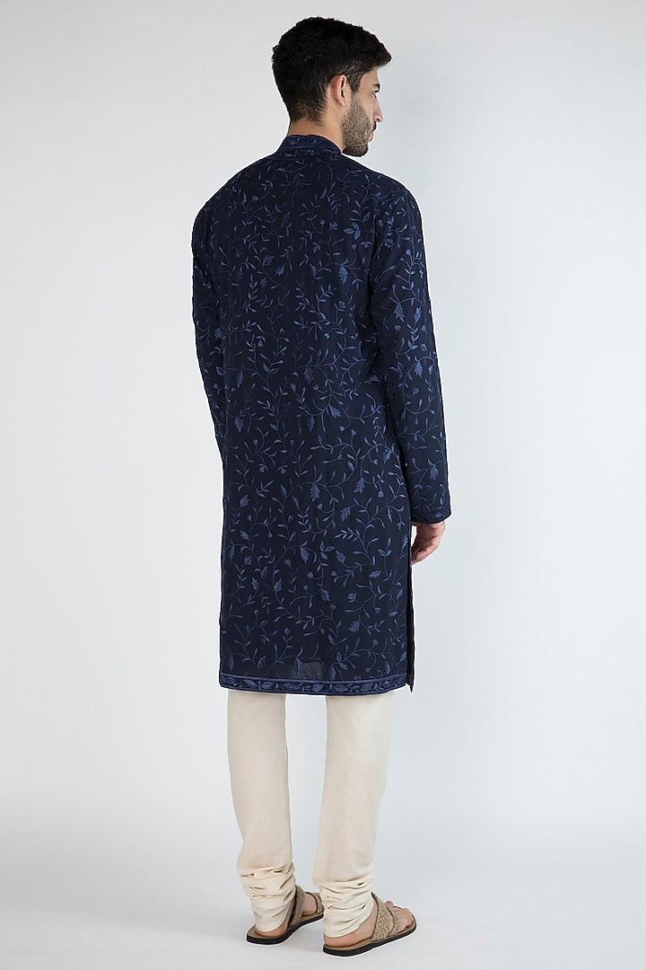 Navy Blue Thread Embroidered Kurta by Gagan Oberoi at Pernia's Pop Up Shop