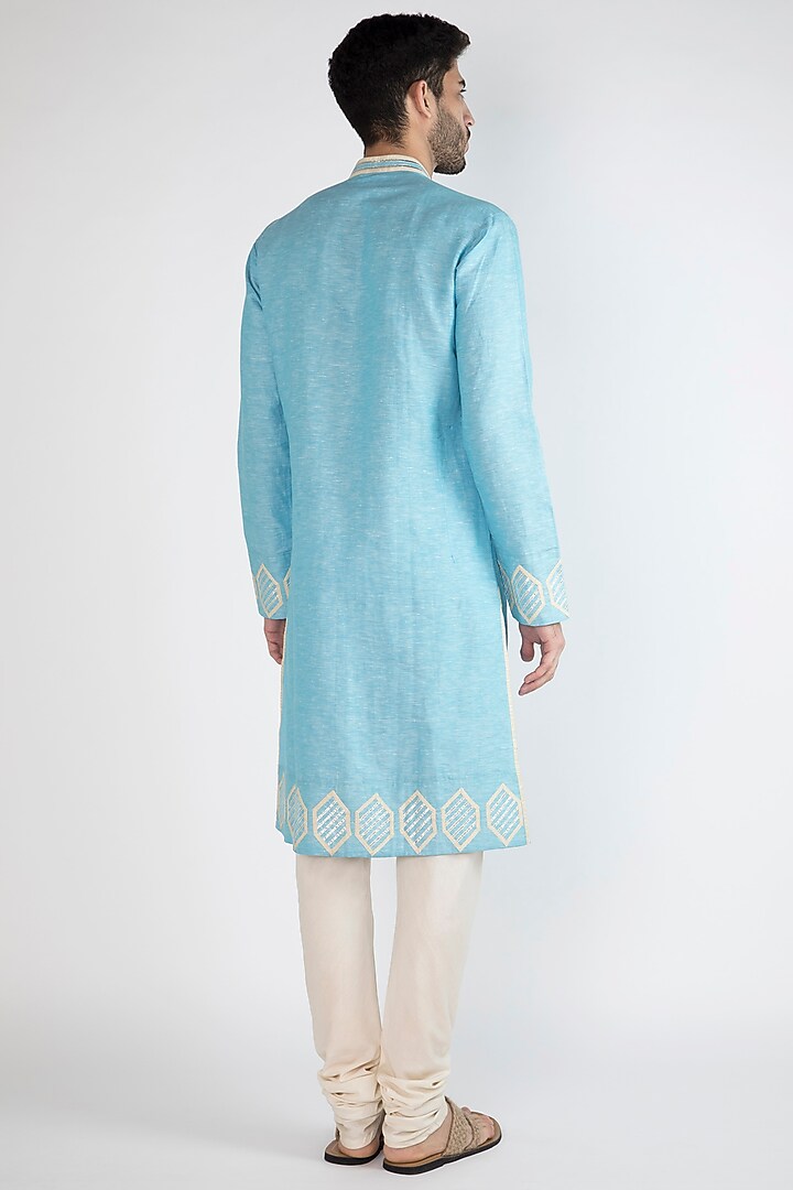 Light Blue Embroidered Kurta by Gagan Oberoi at Pernia's Pop Up Shop