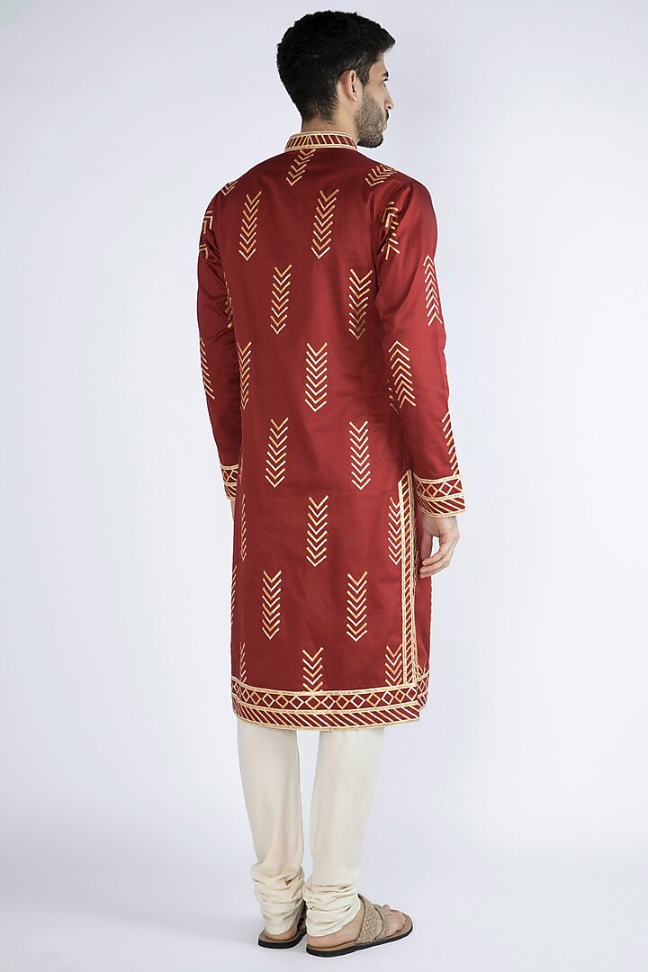 Red Gota Embellished Kurta by Gagan Oberoi at Pernia's Pop Up Shop