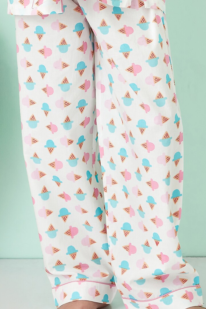 White Printed Night Suit For Girls by Giggle Buns at Pernia's Pop Up Shop
