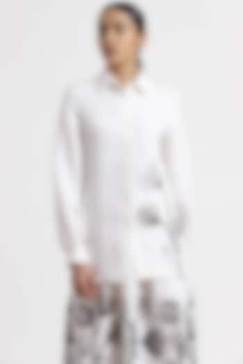 White Linen Shirt by Genes Lecoanet Hemant at Pernia's Pop Up Shop