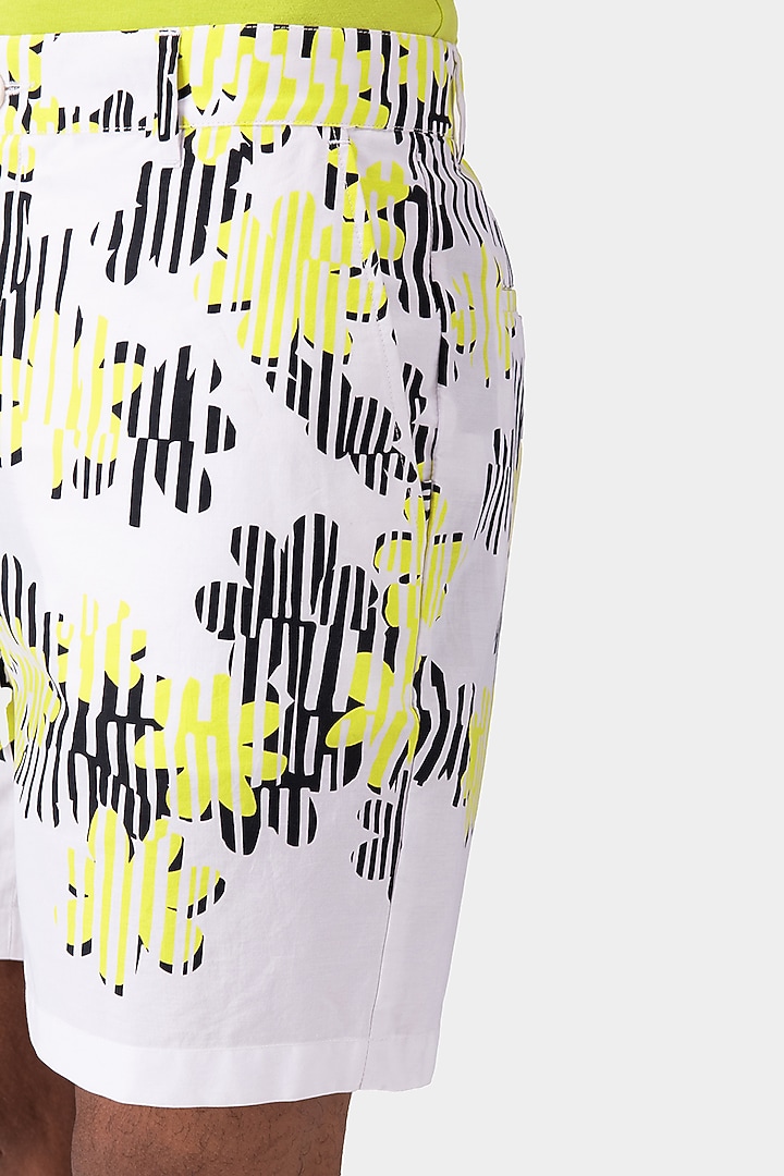 White Cotton Poplin Printed Shorts by Genes Lecoanet Hemant Men at Pernia's Pop Up Shop