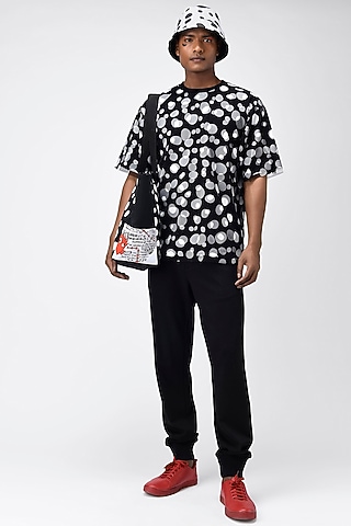 Black & White Printed T-Shirt by Genes Lecoanet Hemant Men