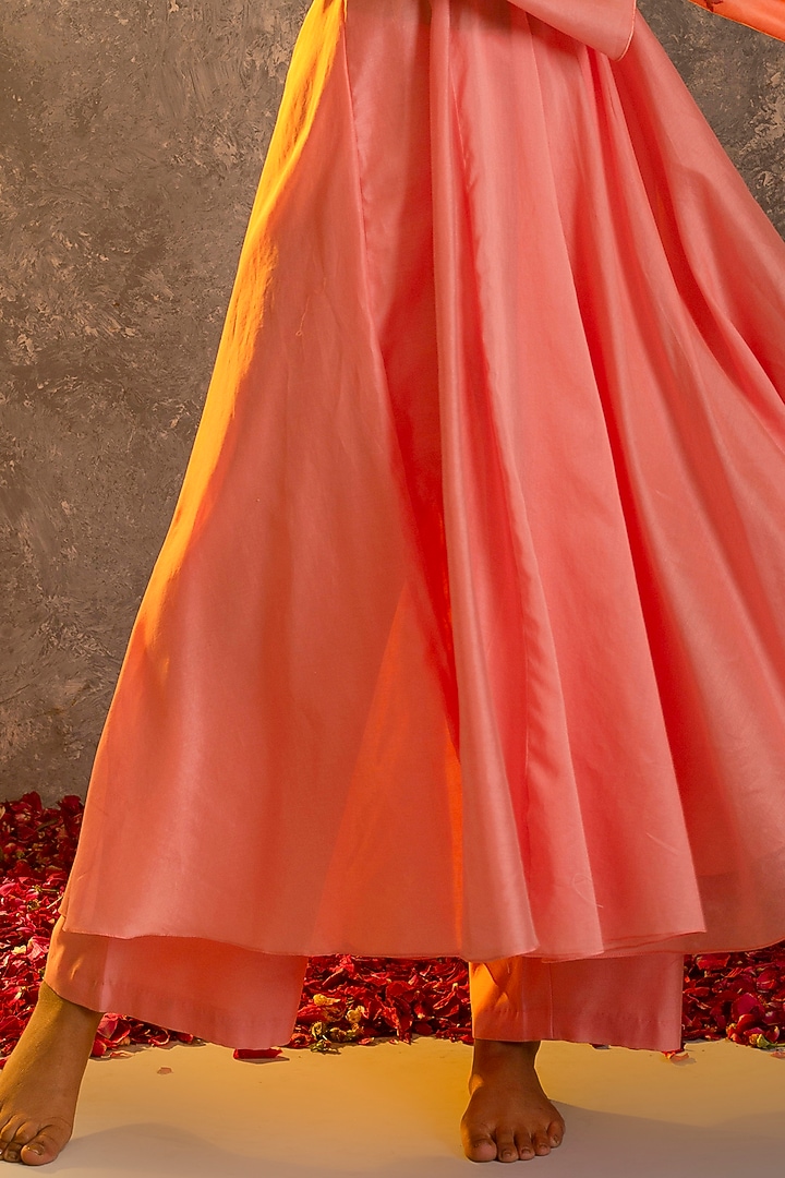 Salmon Silk Chanderi Kurta Set by Glittire by Sakshi Verma at Pernia's Pop Up Shop