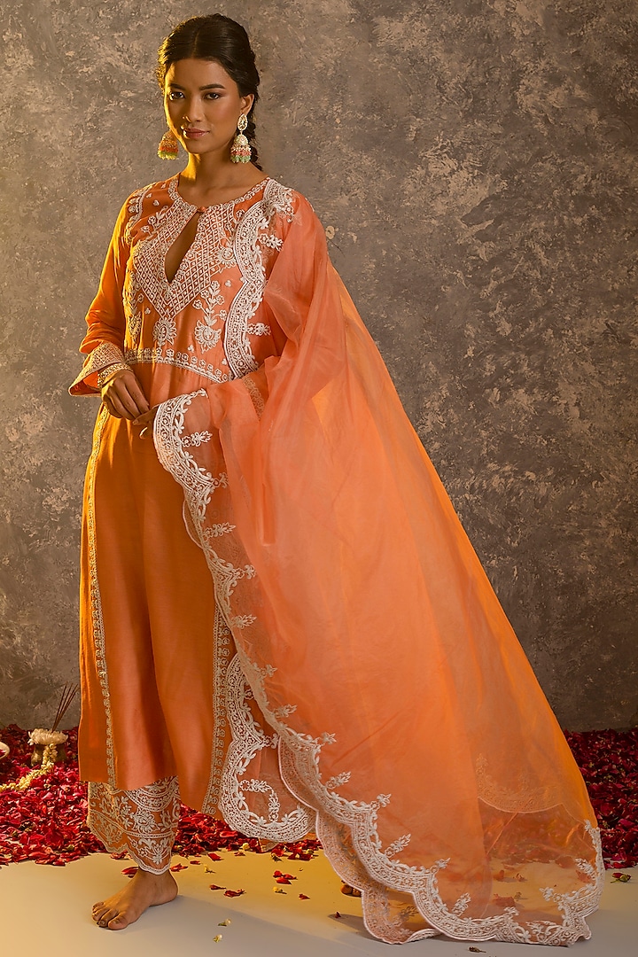Peach Silk Chanderi Kurta Set by Glittire by Sakshi Verma