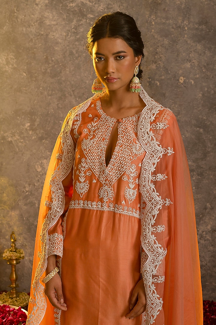 Peach Silk Chanderi Kurta Set by Glittire by Sakshi Verma at Pernia's Pop Up Shop