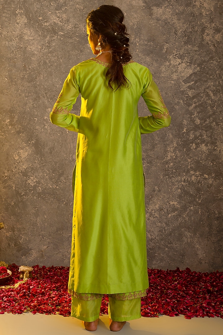 Lime Silk Chanderi Embroidered Kurta Set by Glittire by Sakshi Verma at Pernia's Pop Up Shop