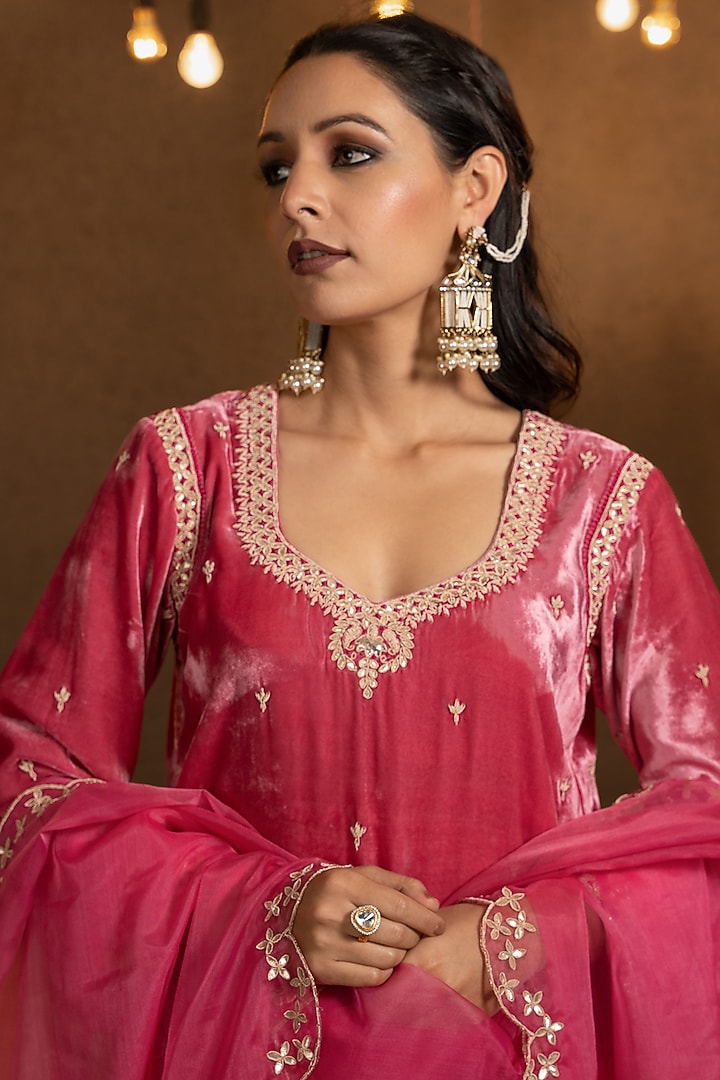 Rogue Pink Silk Velvet Gharara Set by Glittire by Sakshi Verma at Pernia's Pop Up Shop