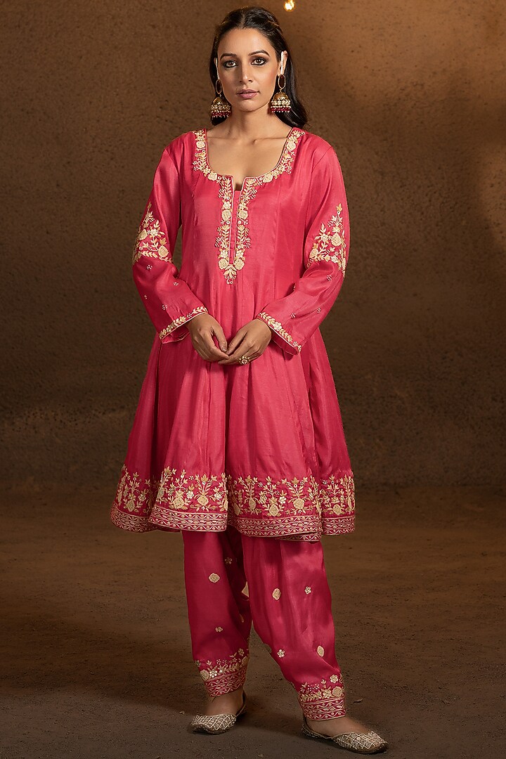 Hot Pink Embroidered Kurta Set by Glittire by Sakshi Verma at Pernia's Pop Up Shop