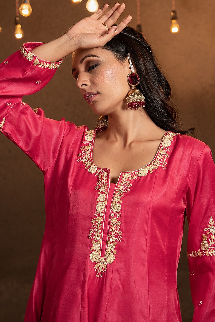 Hot Pink Embroidered Kurta Set by Glittire by Sakshi Verma at Pernia's Pop Up Shop