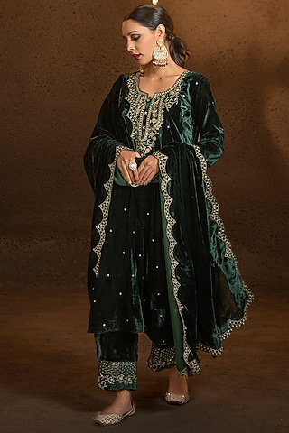 Bottle Green Embroidered Kurta Set by Glittire by Sakshi Verma