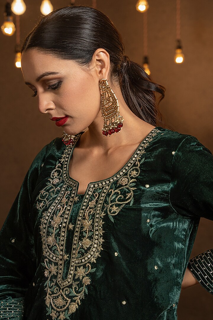 Bottle Green Embroidered Kurta Set by Glittire by Sakshi Verma at Pernia's Pop Up Shop