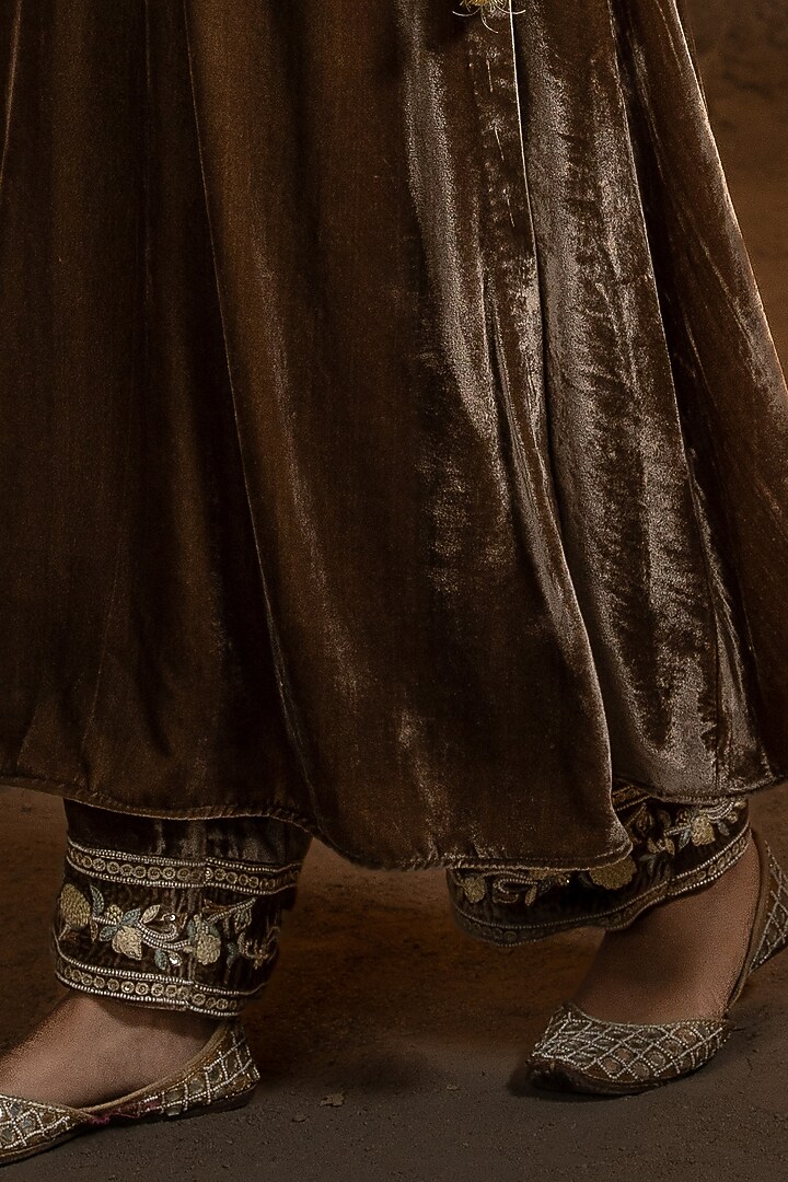 Deep Taupe Embroidered Kurta Set by Glittire by Sakshi Verma at Pernia's Pop Up Shop