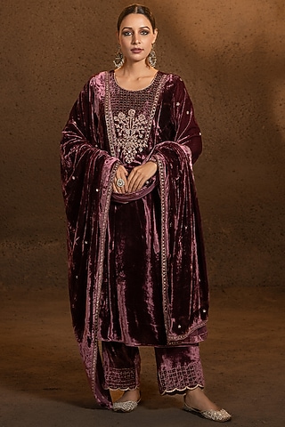 Raisin Wine Embroidered Kurta Set by Glittire by Sakshi Verma