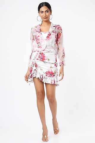 White Ruched Adjustable Skirt Set by Gunu Sahni