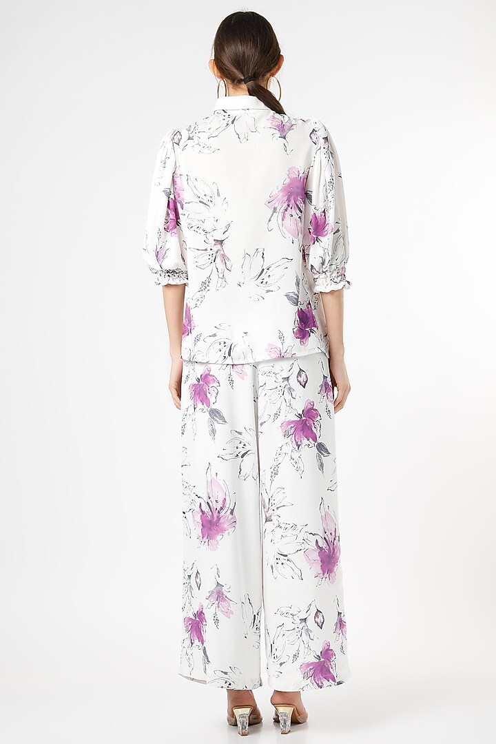 White Floral Printed Co-Ord Set by Gunu Sahni at Pernia's Pop Up Shop