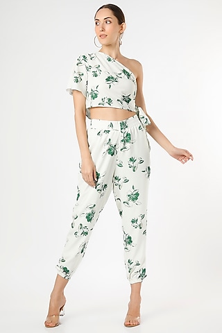 White Co-Ord Set With Floral Print by Gunu Sahni