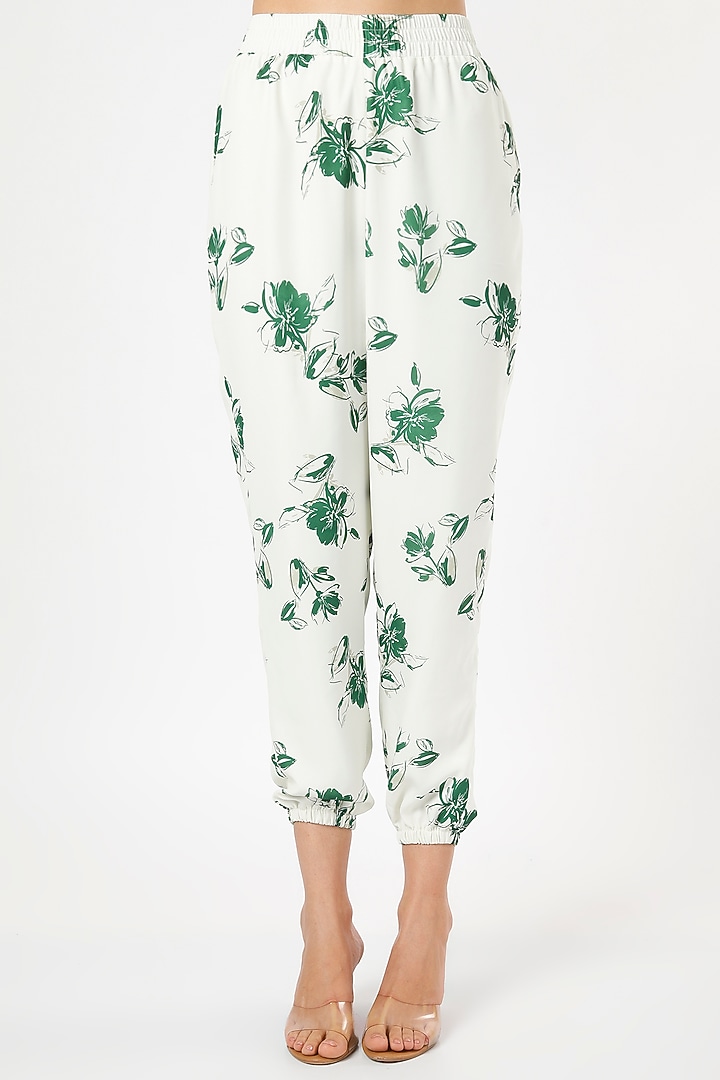 White Co-Ord Set With Floral Print by Gunu Sahni at Pernia's Pop Up Shop