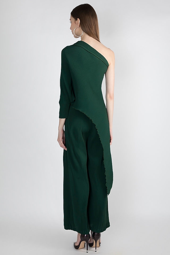 Emerald Green Embroidered Top & Pant by Gunu Sahni at Pernia's Pop Up Shop