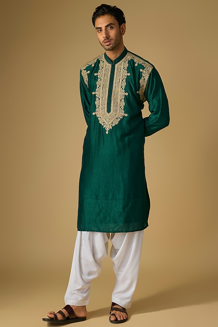 Emerald Green Tussar Silk Marodi & Gota Embroidered Kurta Set by Gopi Vaid Men at Pernia's Pop Up Shop