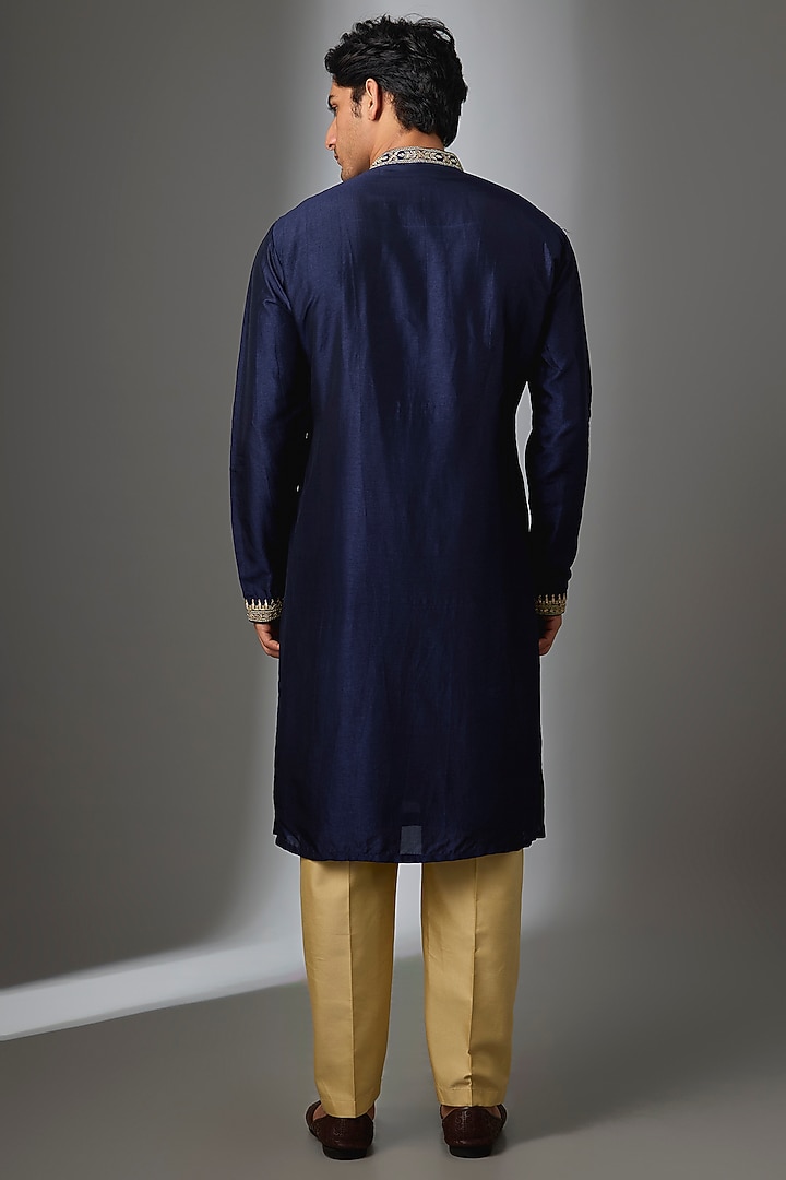 Navy Blue Tussar Silk Gota Embroidered Kurta Set by Gopi Vaid Men at Pernia's Pop Up Shop