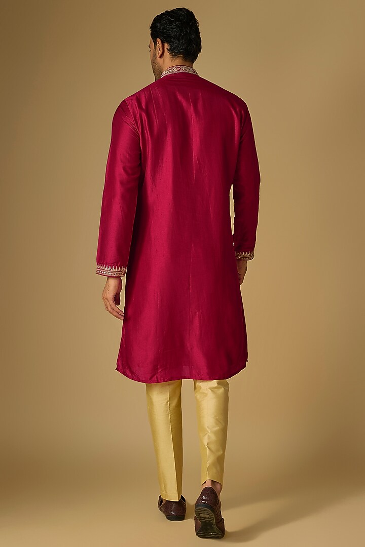 Red Tussar Silk Gota Embroidered Kurta Set by Gopi Vaid Men at Pernia's Pop Up Shop