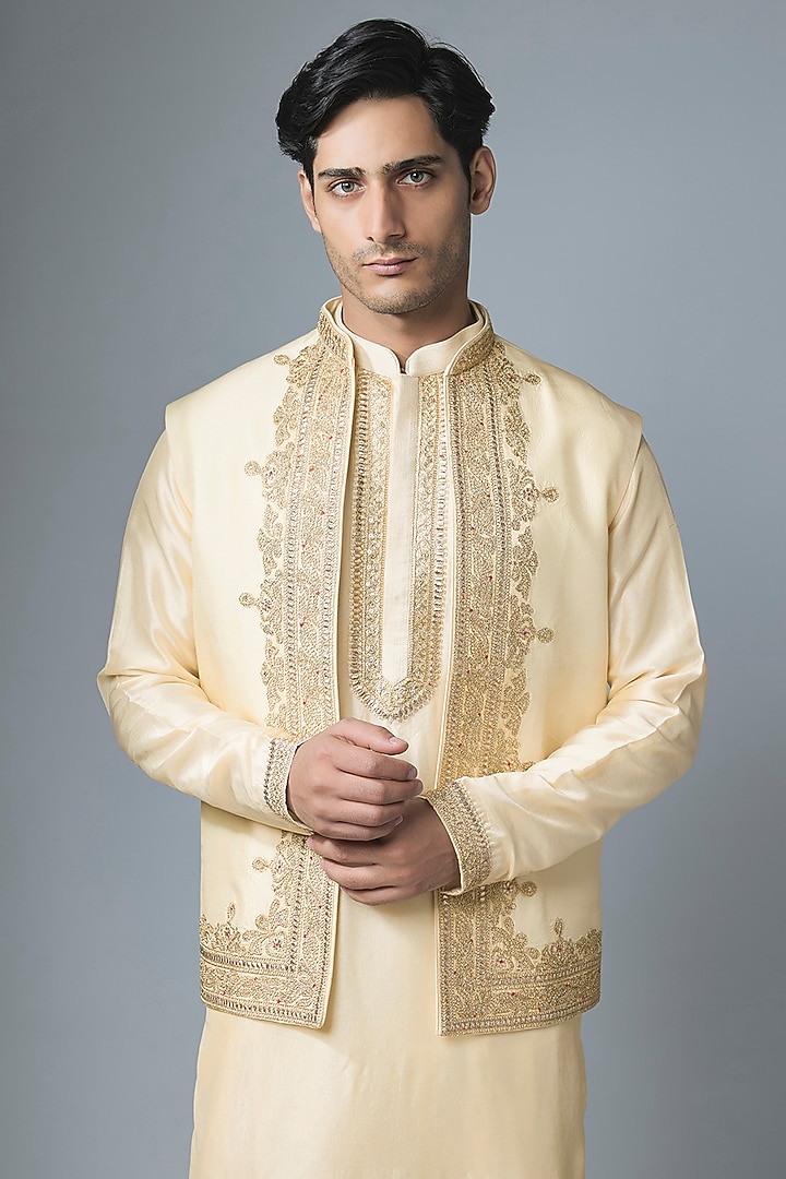 Ivory Tussar Silk Gota Embroidered Bundi Jacket Set by Gopi Vaid Men at Pernia's Pop Up Shop