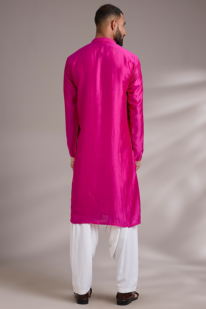 Rani Pink Tussar Silk & Cotton Silk Embroidered Bundi Jacket Set by Gopi Vaid Men at Pernia's Pop Up Shop