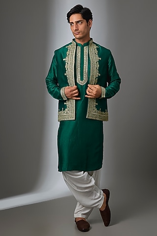 Emerald Green Tussar Silk Gota Embroidered Bundi Jacket Set by Gopi Vaid Men 