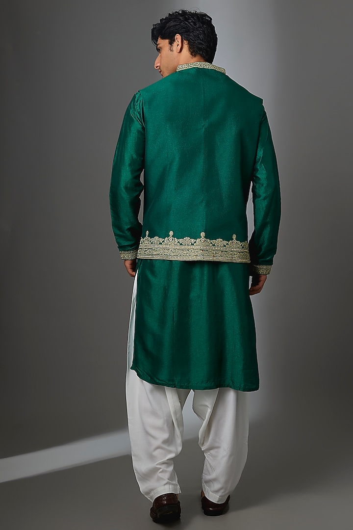 Emerald Green Tussar Silk Gota Embroidered Bundi Jacket Set by Gopi Vaid Men  at Pernia's Pop Up Shop