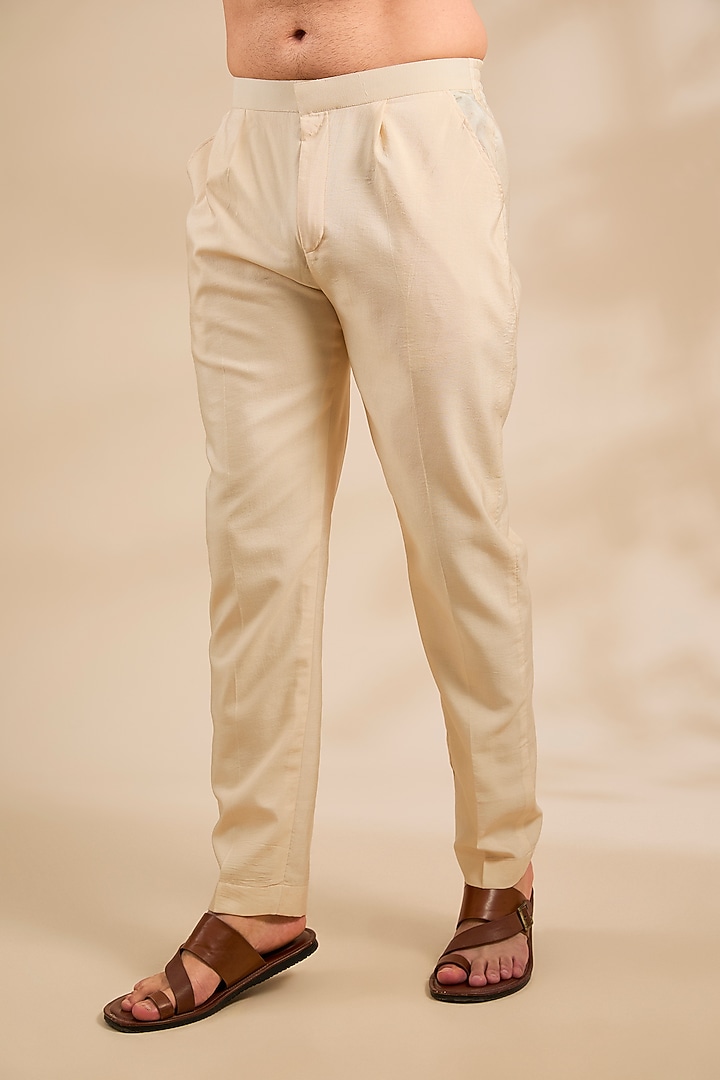 Ivory Tussar Silk Marodi Embroidered Kurta Set by Gopi Vaid Men at Pernia's Pop Up Shop