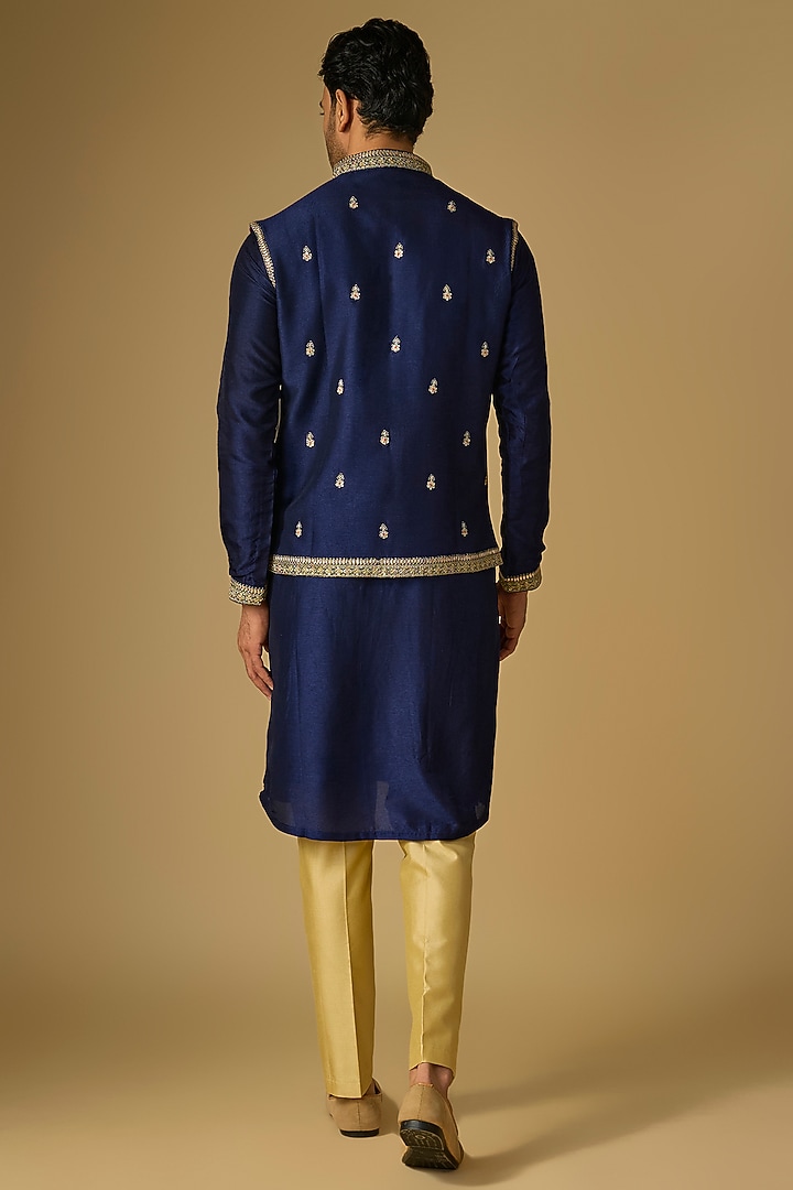 Navy Blue Tussar Silk Marodi Embroidered Bundi Jacket Set by Gopi Vaid Men at Pernia's Pop Up Shop
