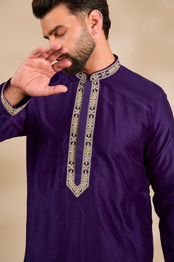 Purple Tussar Silk Marodi Embroidered Kurta Set by Gopi Vaid Men at Pernia's Pop Up Shop