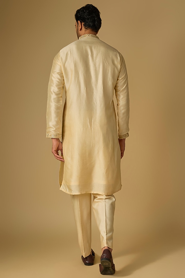 Ivory Tussar Silk Marodi Embroidered Kurta Set by Gopi Vaid Men at Pernia's Pop Up Shop