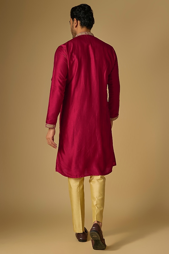 Red Tussar Silk Marodi Embroidered Kurta Set by Gopi Vaid Men at Pernia's Pop Up Shop