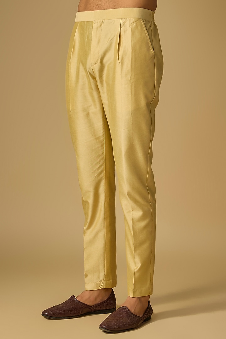 Red Tussar Silk Marodi Embroidered Kurta Set by Gopi Vaid Men at Pernia's Pop Up Shop