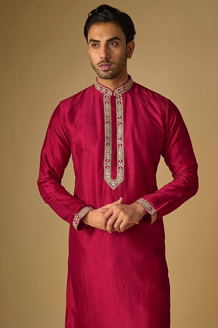 Red Tussar Silk Marodi Embroidered Kurta Set by Gopi Vaid Men at Pernia's Pop Up Shop