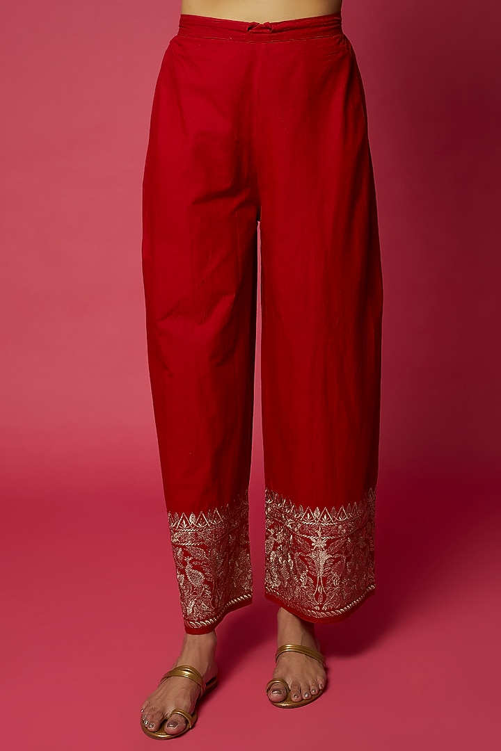 Red Silk Embroidered Kurta Set by GOPI VAID at Pernia's Pop Up Shop