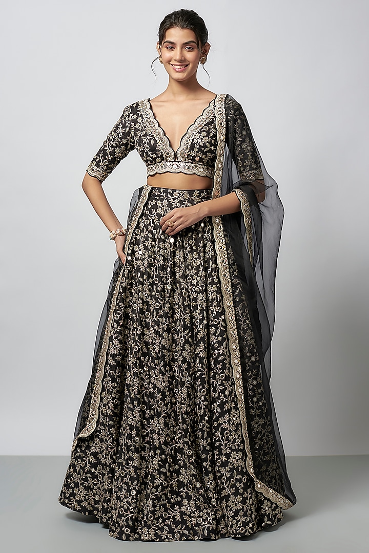 Black Tussar Embellished Wedding Lehenga Set by GOPI VAID at Pernia's Pop Up Shop