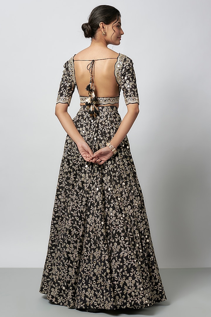 Black Tussar Embellished Wedding Lehenga Set by GOPI VAID at Pernia's Pop Up Shop