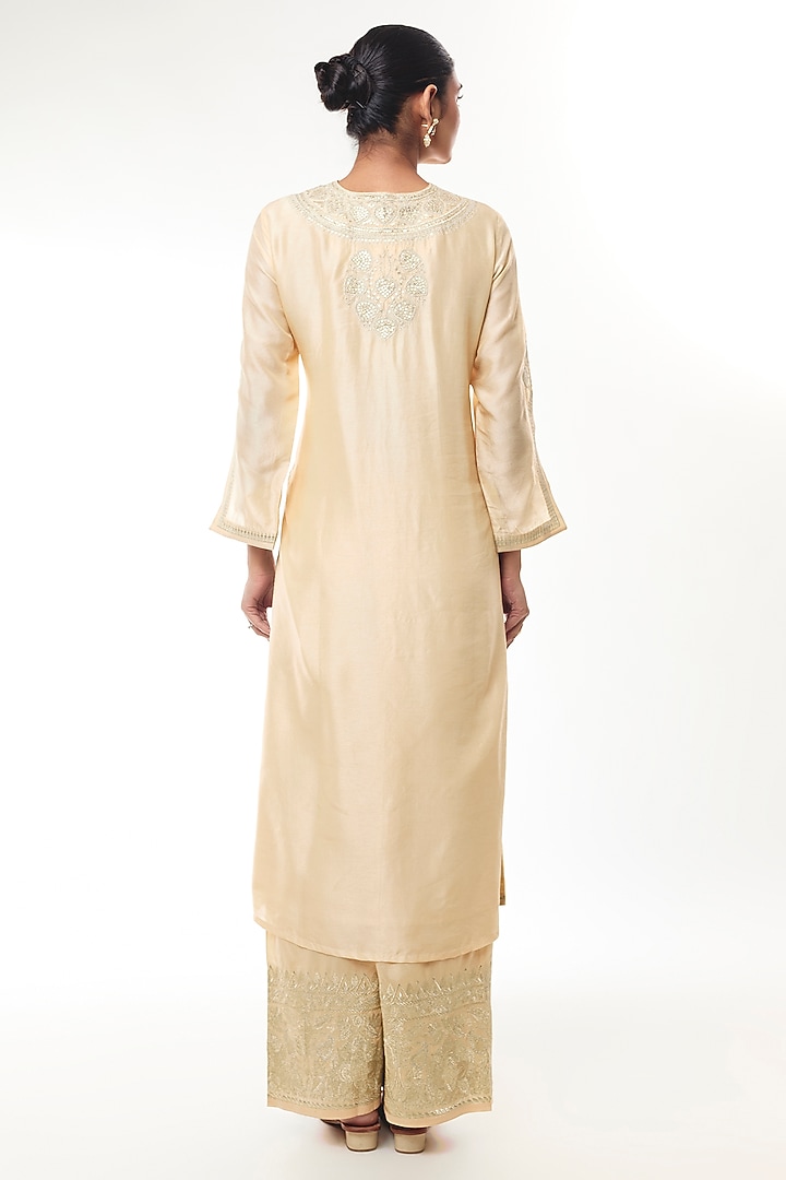 Ivory Tussar Sequin Boota Embroidered Kurta Set by GOPI VAID at Pernia's Pop Up Shop