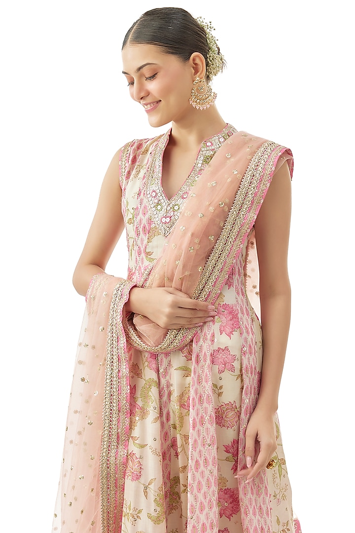 Ivory Cotton Silk Zari Embroidered Asymmetric Kurta Set by GOPI VAID at Pernia's Pop Up Shop