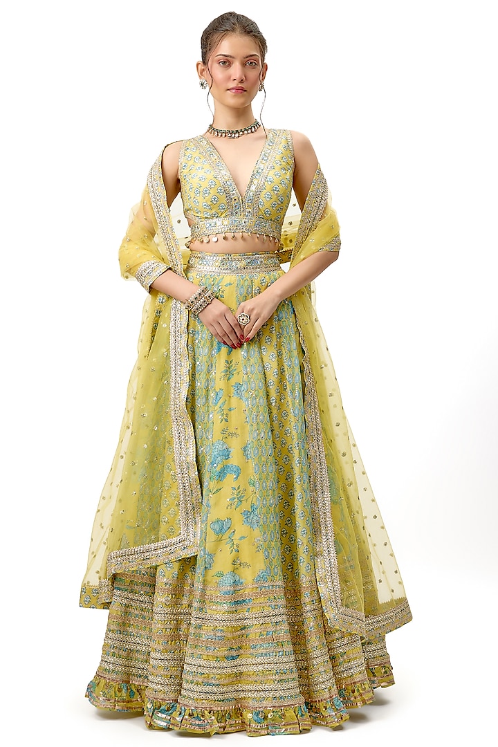 Yellow Cotton Silk Floral Motif Embroidered Flared Wedding Lehenga Set by Gopi Vaid at Pernia's Pop Up Shop