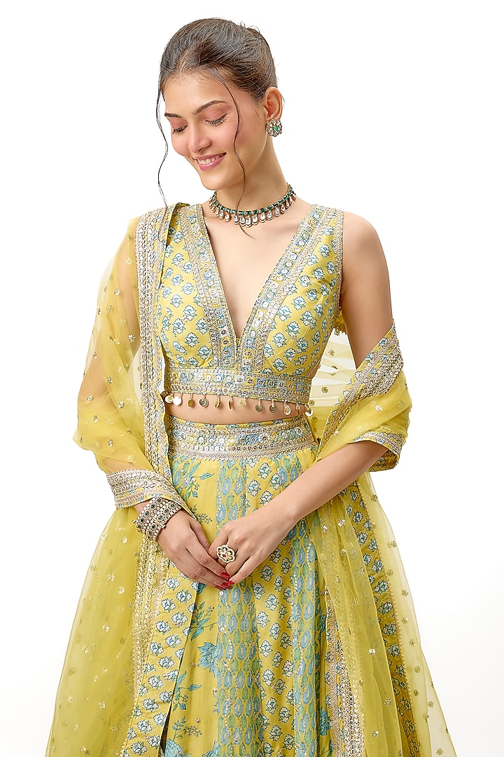 Yellow Cotton Silk Floral Motif Embroidered Flared Wedding Lehenga Set by Gopi Vaid at Pernia's Pop Up Shop