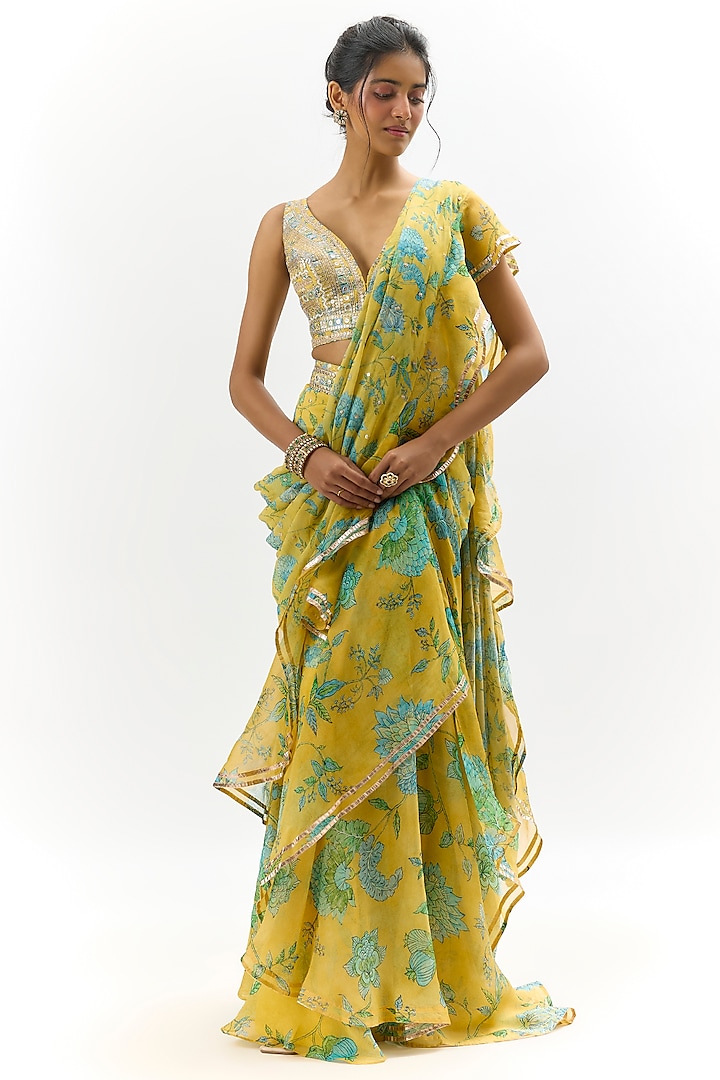 Yellow Georgette & Organza Floral Embroidered Wedding Saree Set by Gopi Vaid at Pernia's Pop Up Shop