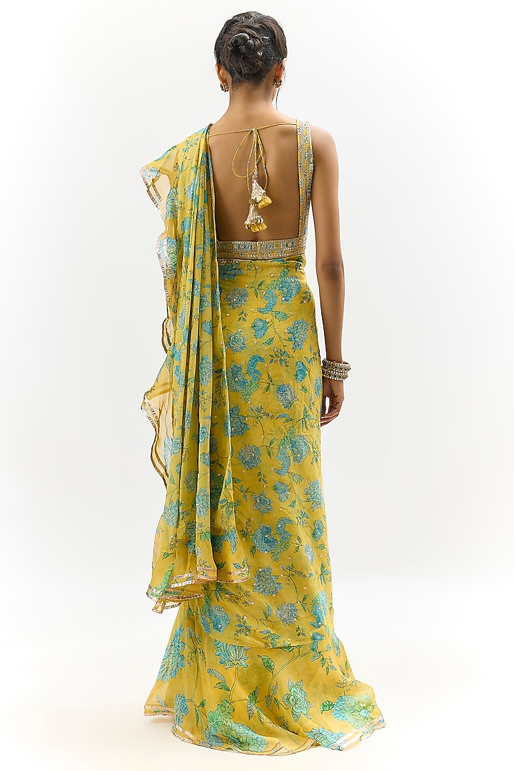 Yellow Georgette & Organza Floral Embroidered Wedding Saree Set by Gopi Vaid at Pernia's Pop Up Shop