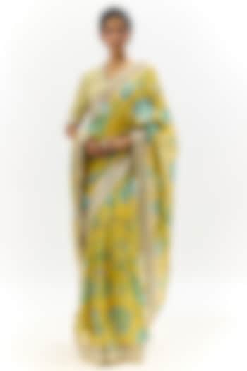Yellow Organza Floral Printed & Embroidered Wedding Saree Set by Gopi Vaid at Pernia's Pop Up Shop