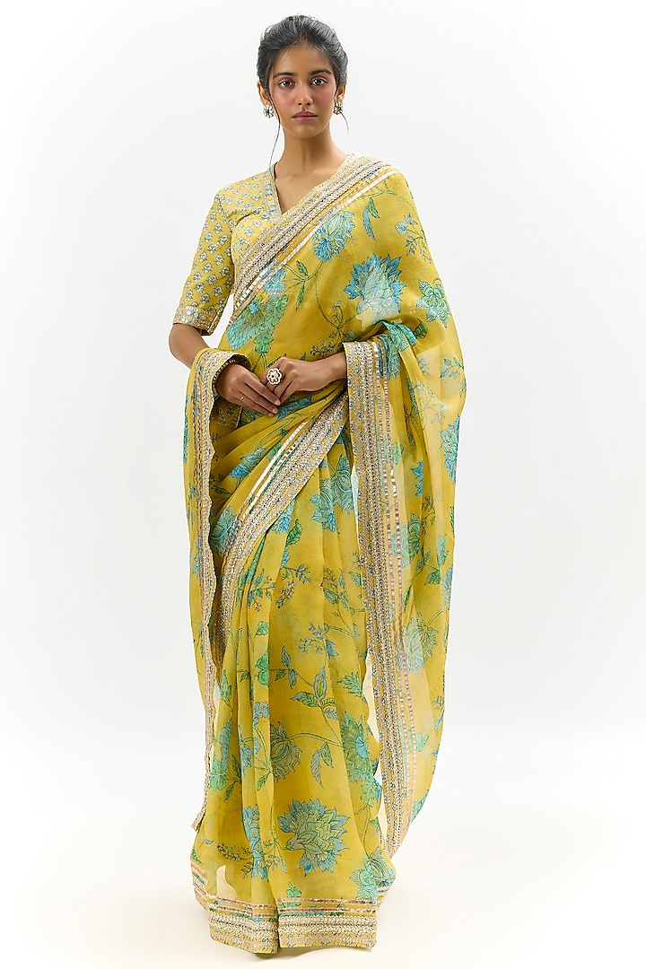 Yellow Organza Floral Printed & Embroidered Wedding Saree Set by Gopi Vaid at Pernia's Pop Up Shop