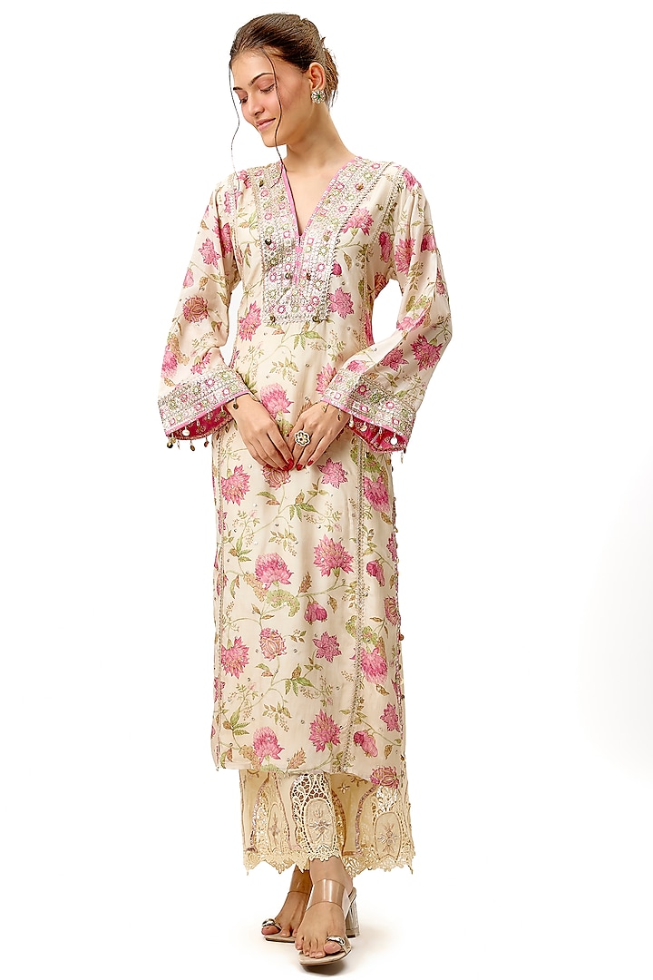 Ivory Cotton Silk Floral Printed & Embroidered Kurta by Gopi Vaid at Pernia's Pop Up Shop